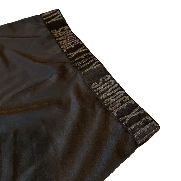 Savage X Fenty Logo Leggings In Black - Picture 11 of 16